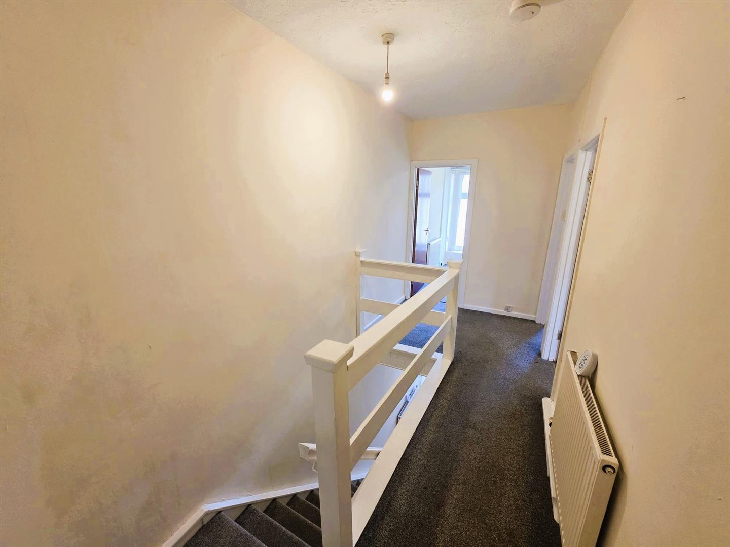 Llandafen Road, Llanelli, SA14 9BD